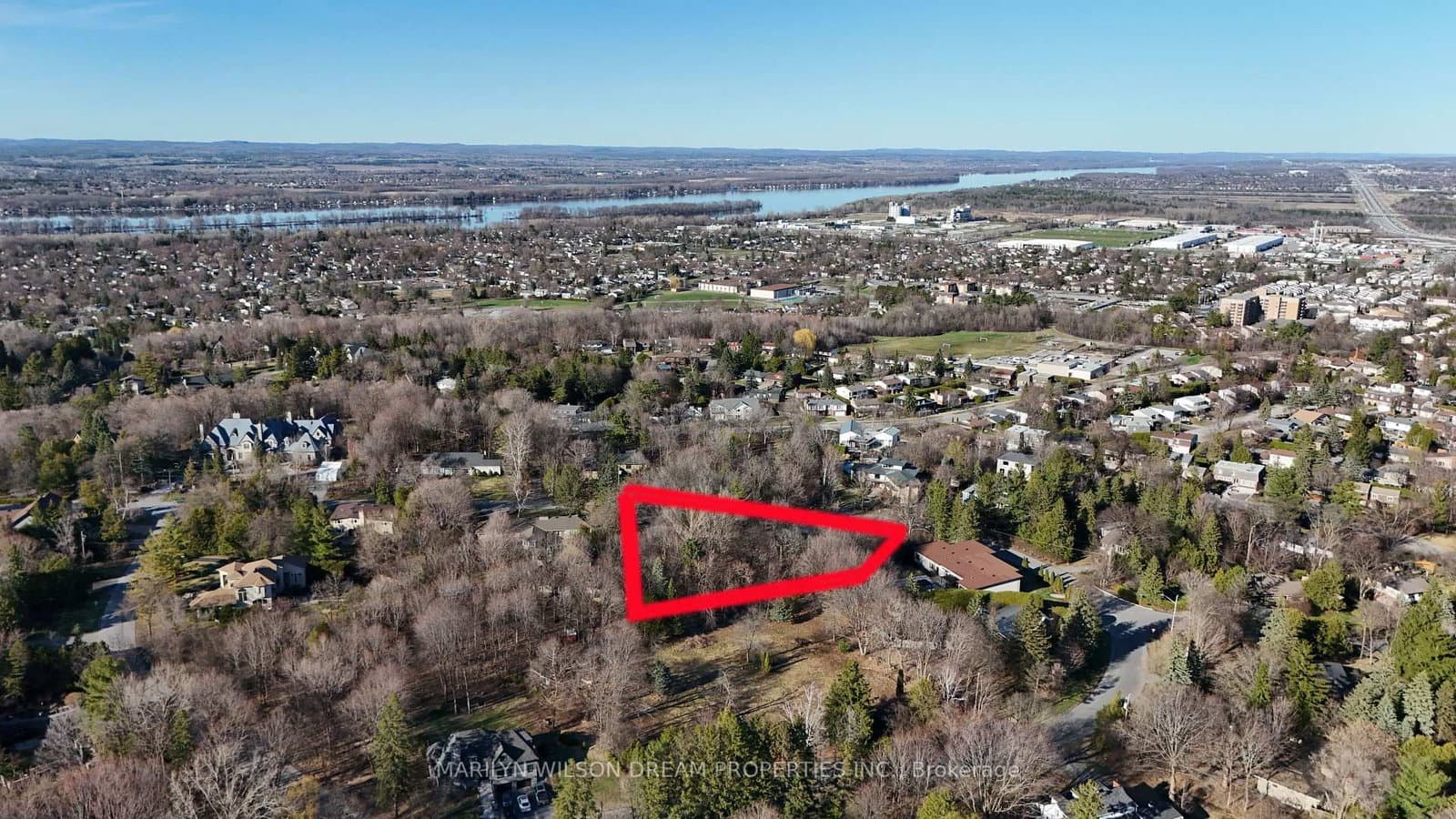 10 Cedar Road, Gloucester, ON — photo 3