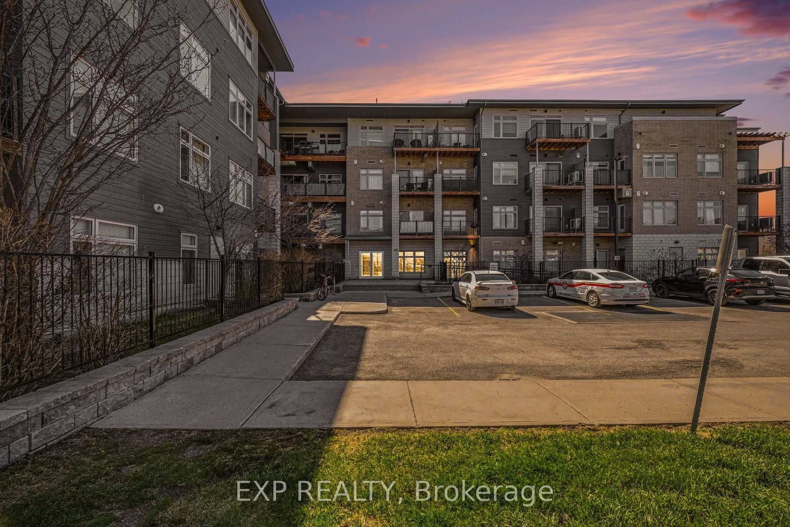 110 - 2785 Baseline Road, Ottawa, ON