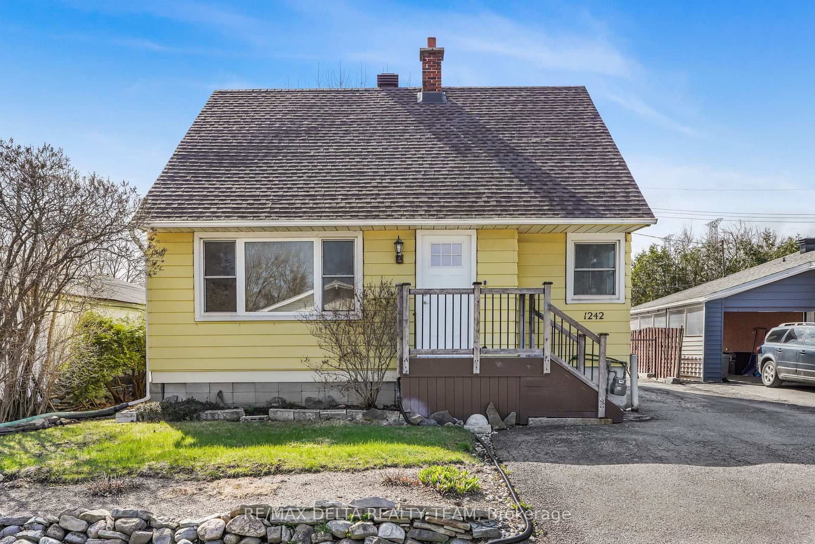 1242 Vancouver Avenue, Ottawa, ON — photo 2