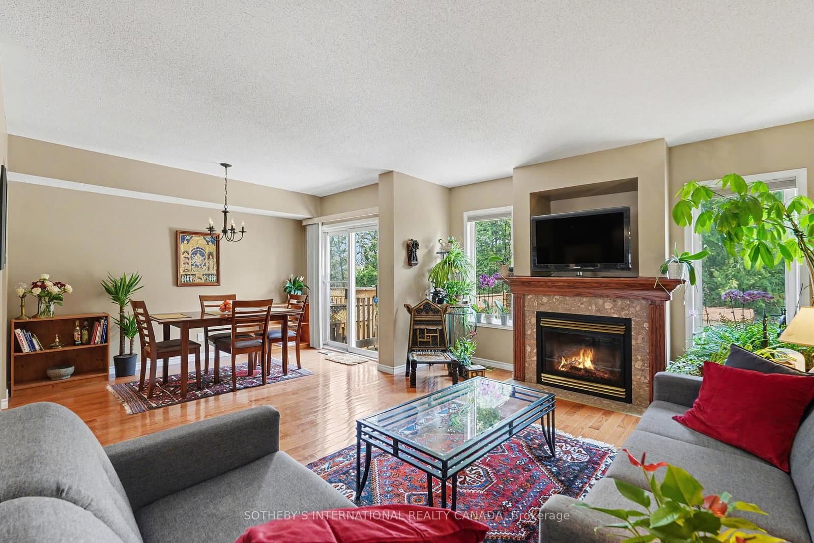 55 Chantilly Gate, Stittsville, ON — photo 2