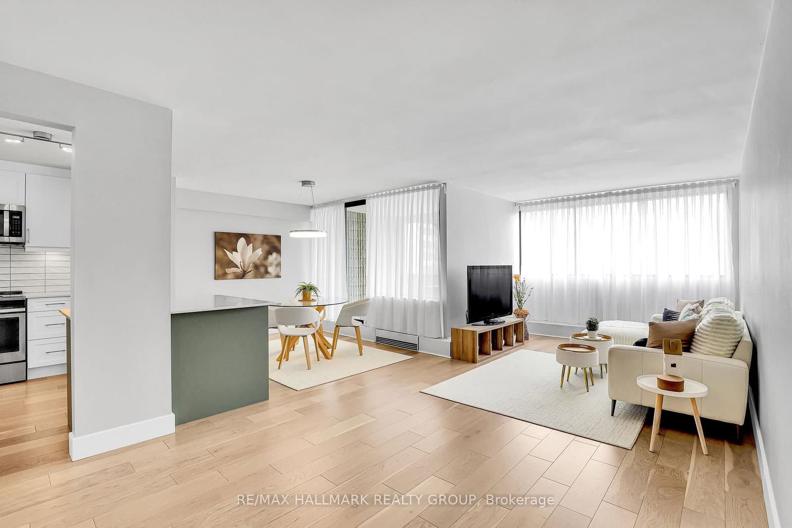 1604 - 1285 Cahill Drive, Ottawa, ON — photo 2