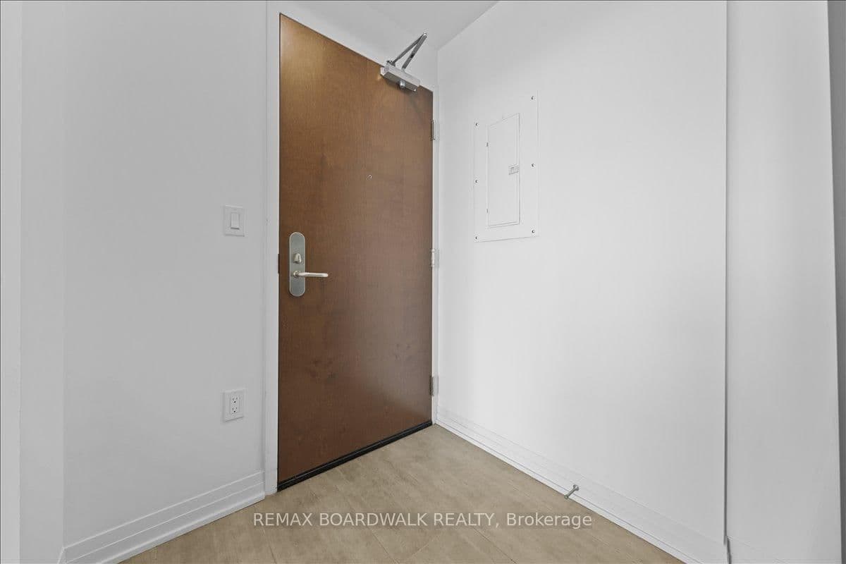 3705 - 805 Carling Avenue, Ottawa, ON — photo 2