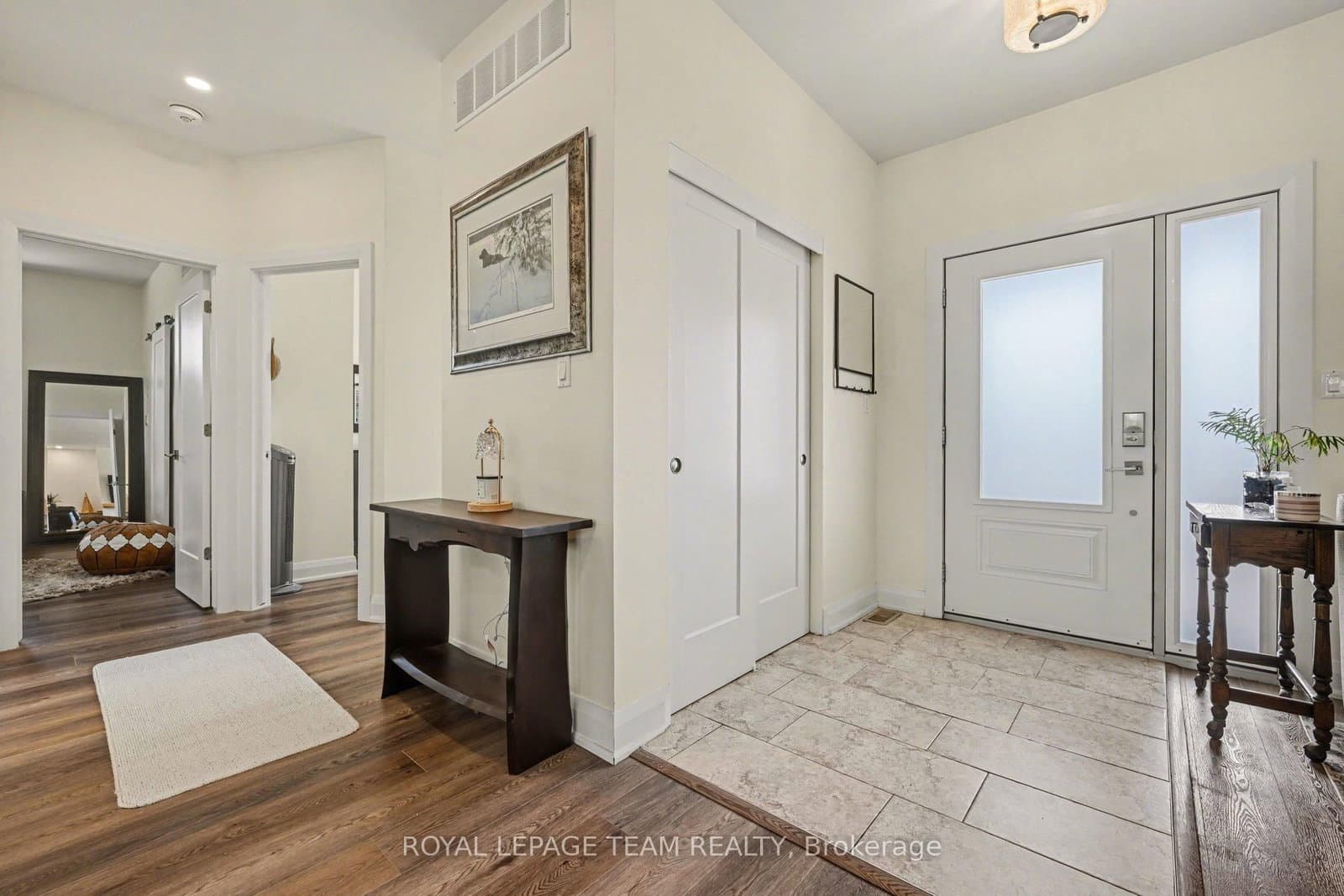 121 Grasshopper Lane, Ottawa, ON — photo 2