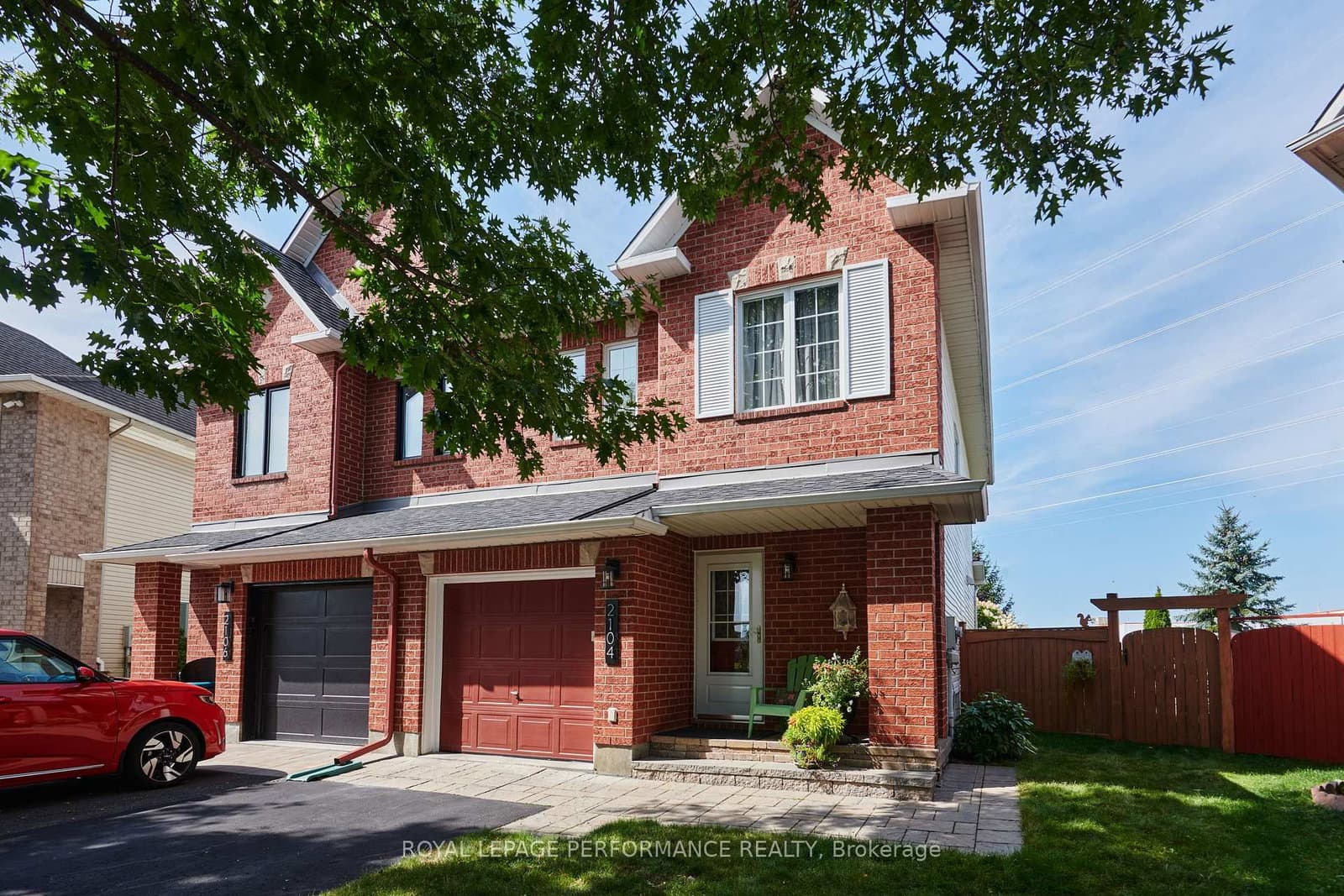 2104 Liska Street, Ottawa, ON — photo 2