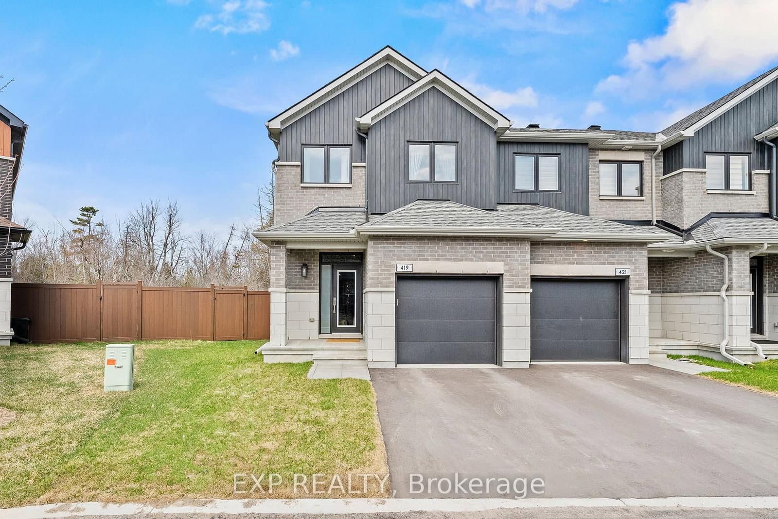 419 Clubtail Private, Ottawa, ON