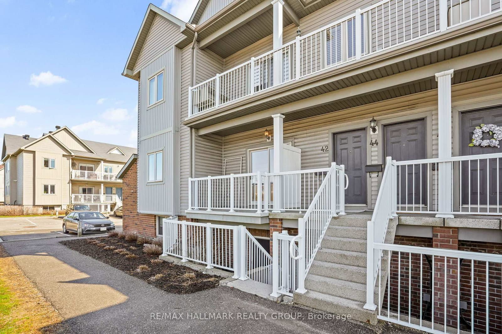 42 Sternes Private, Orleans, ON