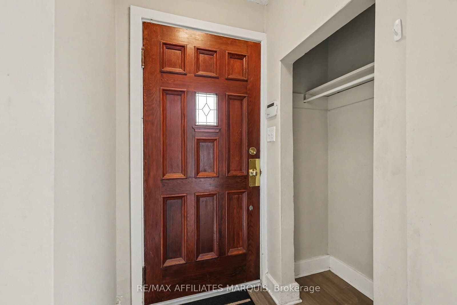 6036 Perth Street, Richmond, ON — photo 2