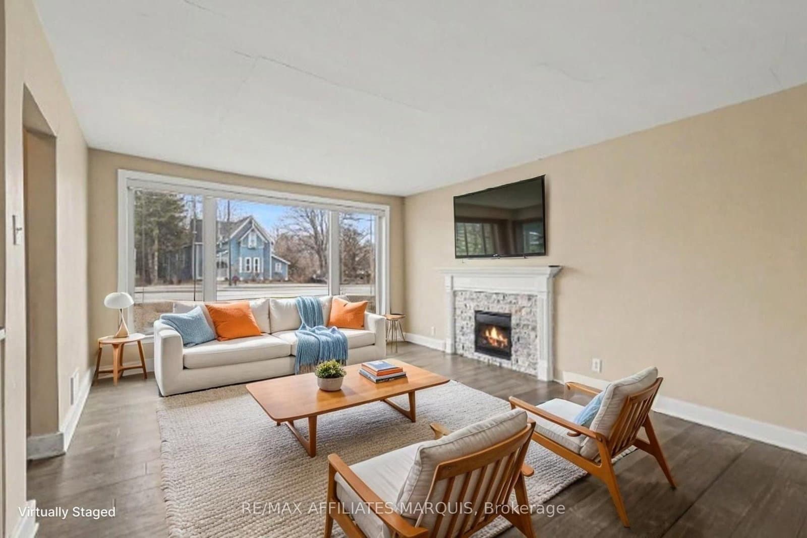 6036 Perth Street, Richmond, ON — photo 3