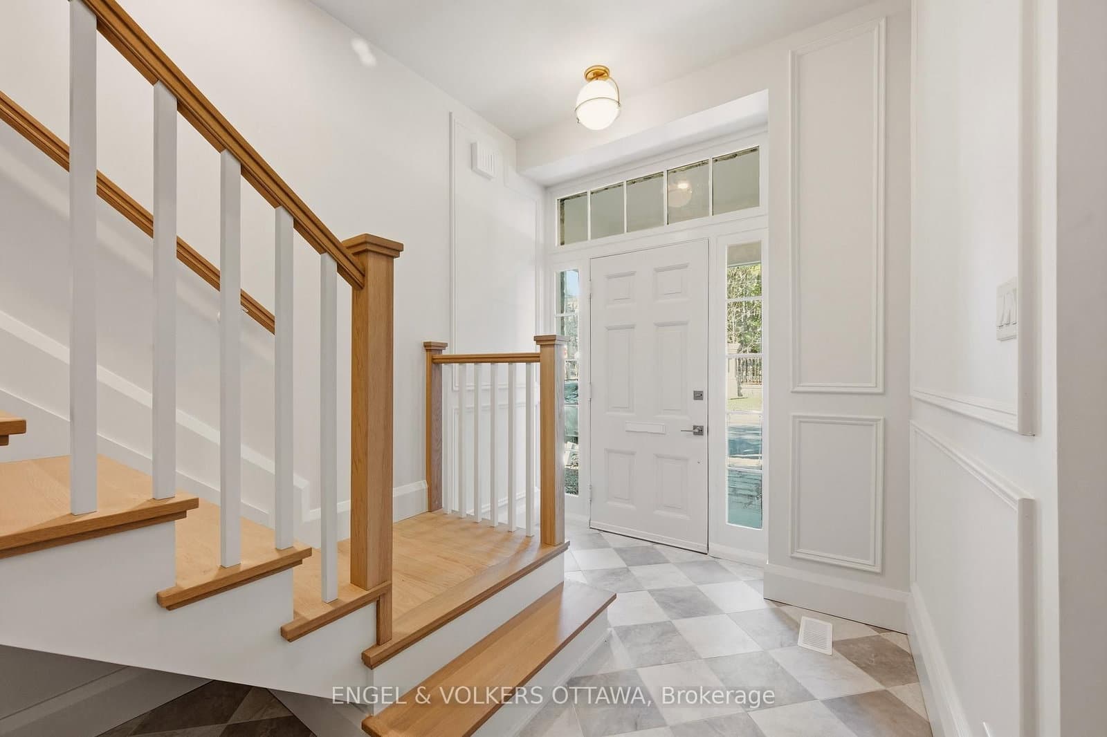 35 MacKay Street, Ottawa, ON — photo 2