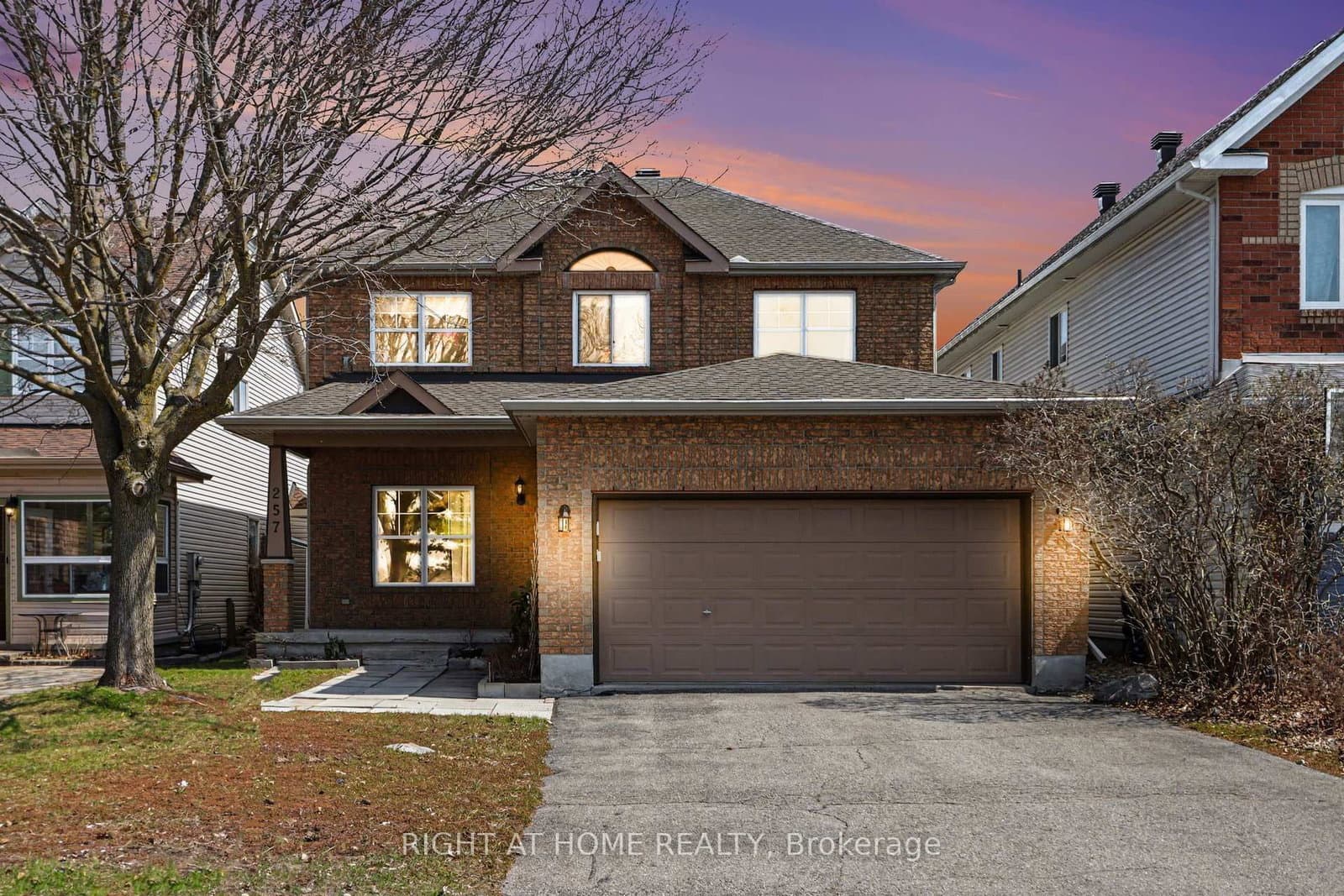 257 Stoneway Drive, Ottawa, ON