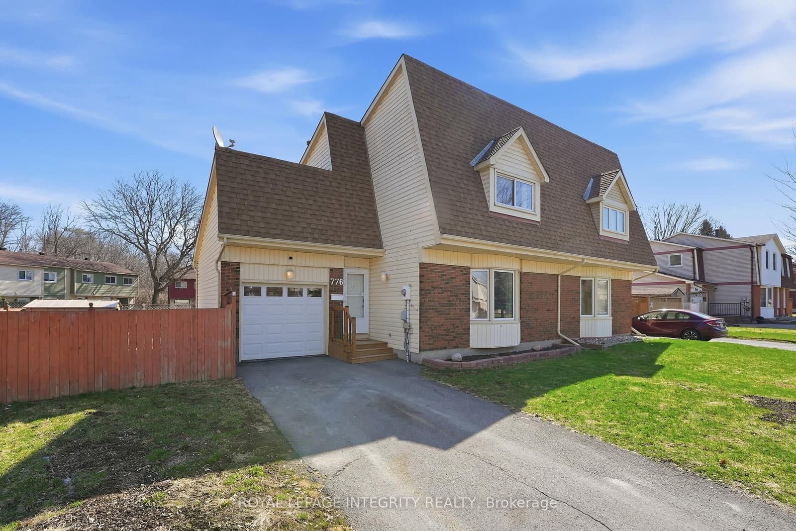 776 Vinette Crescent, Ottawa, ON — photo 2