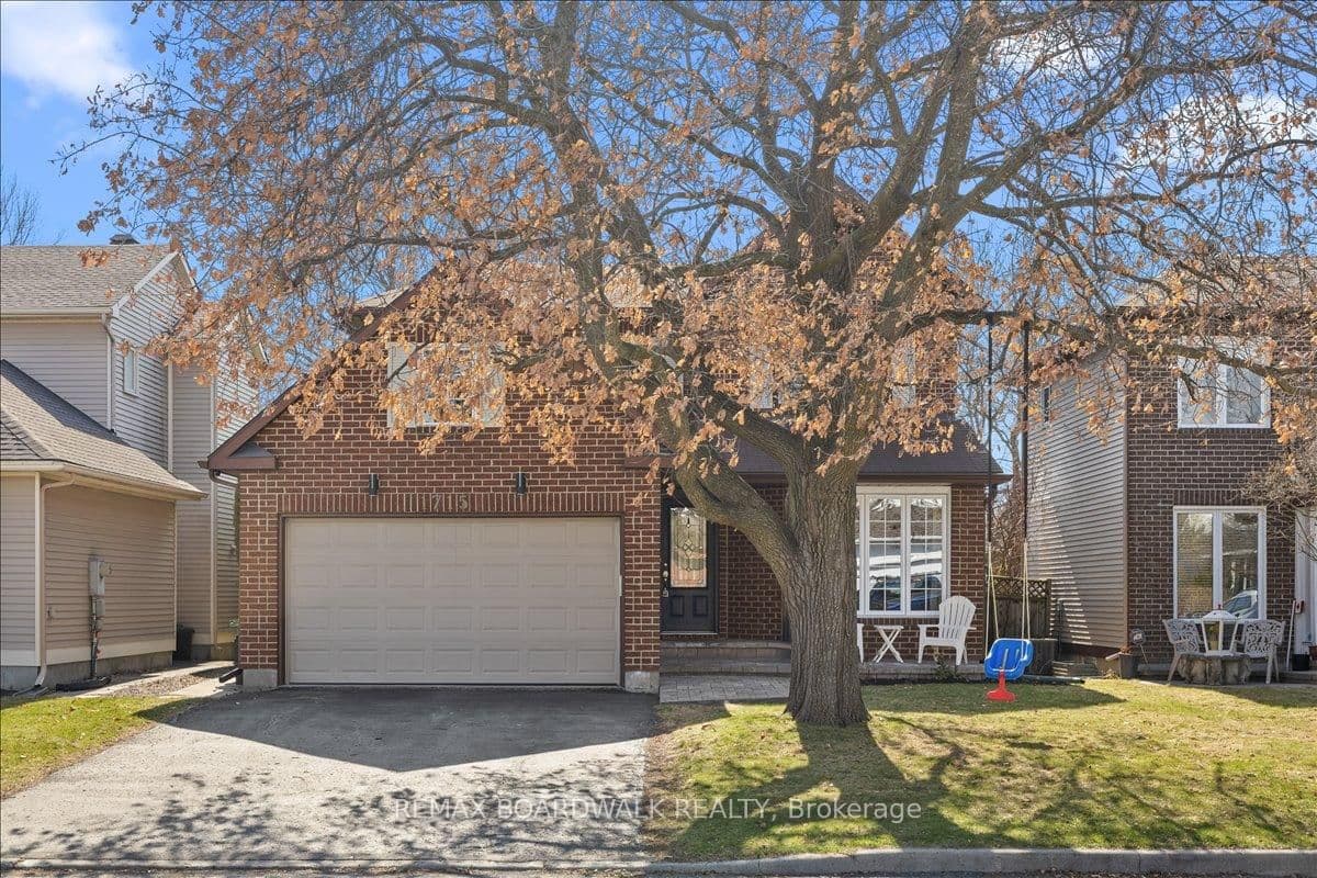 1715 Teakdale Avenue, Orleans, ON