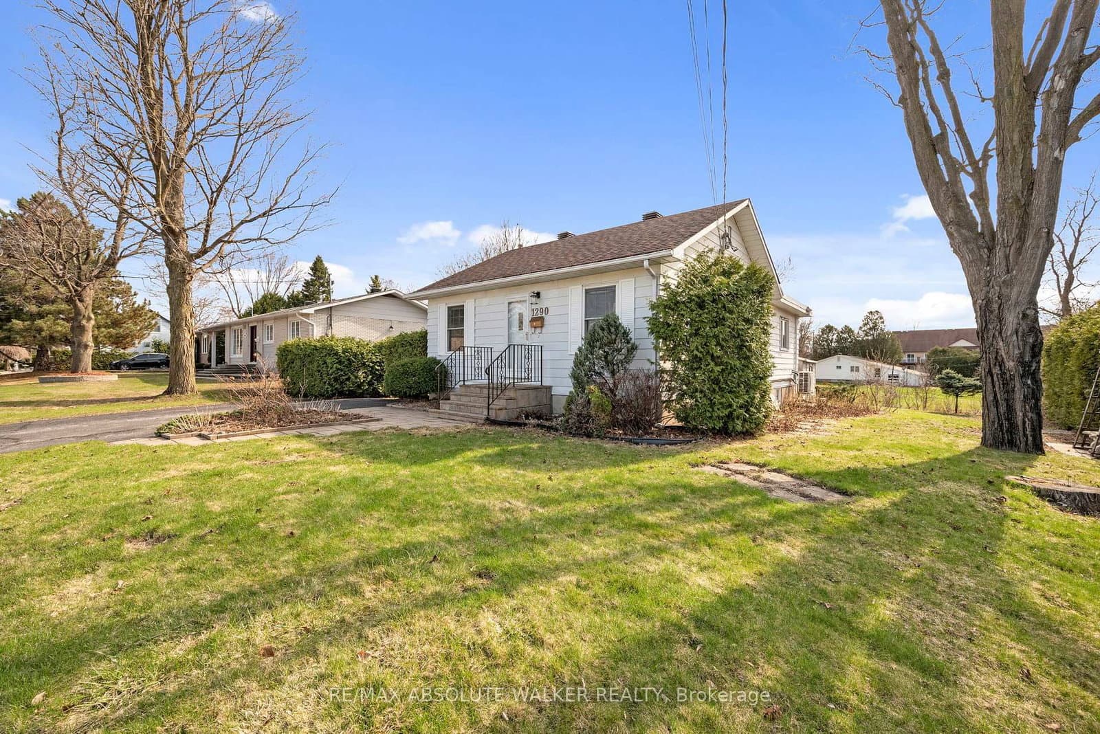 1290 St. Jean Street, Orleans, ON — photo 3