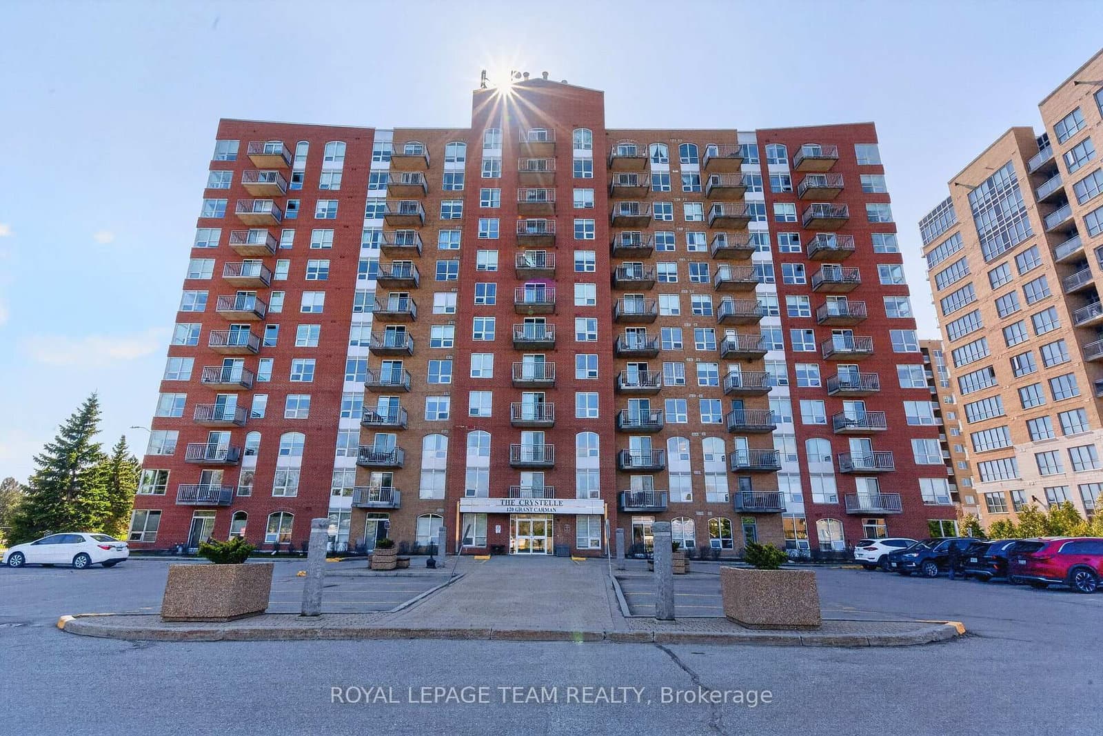 811 - 120 Grant Carman Drive, Ottawa, ON — photo 2