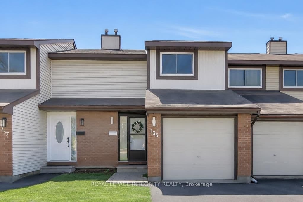 22 - 135 Castlefrank Road, Kanata, ON