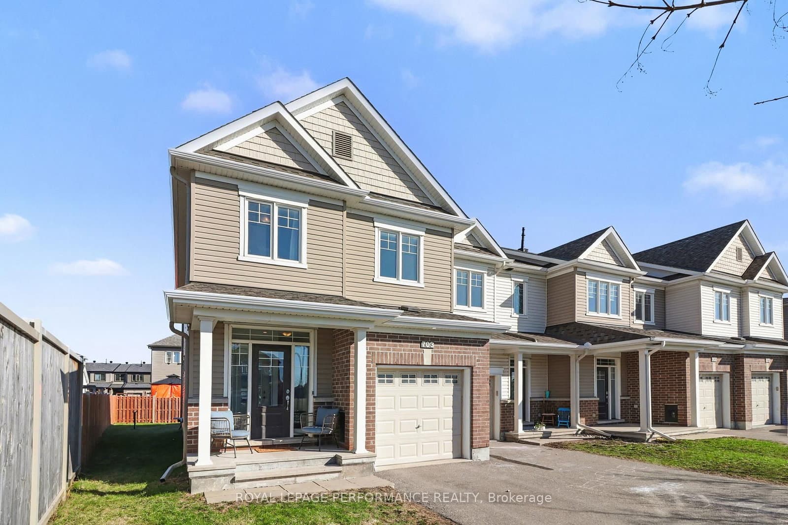 703 Decoeur Drive, Ottawa, ON — photo 2