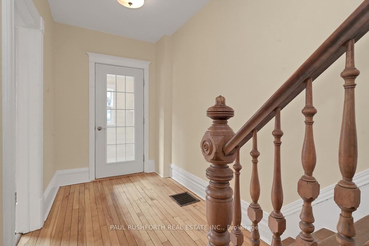 481 Cambridge Street, Ottawa, ON — photo 3