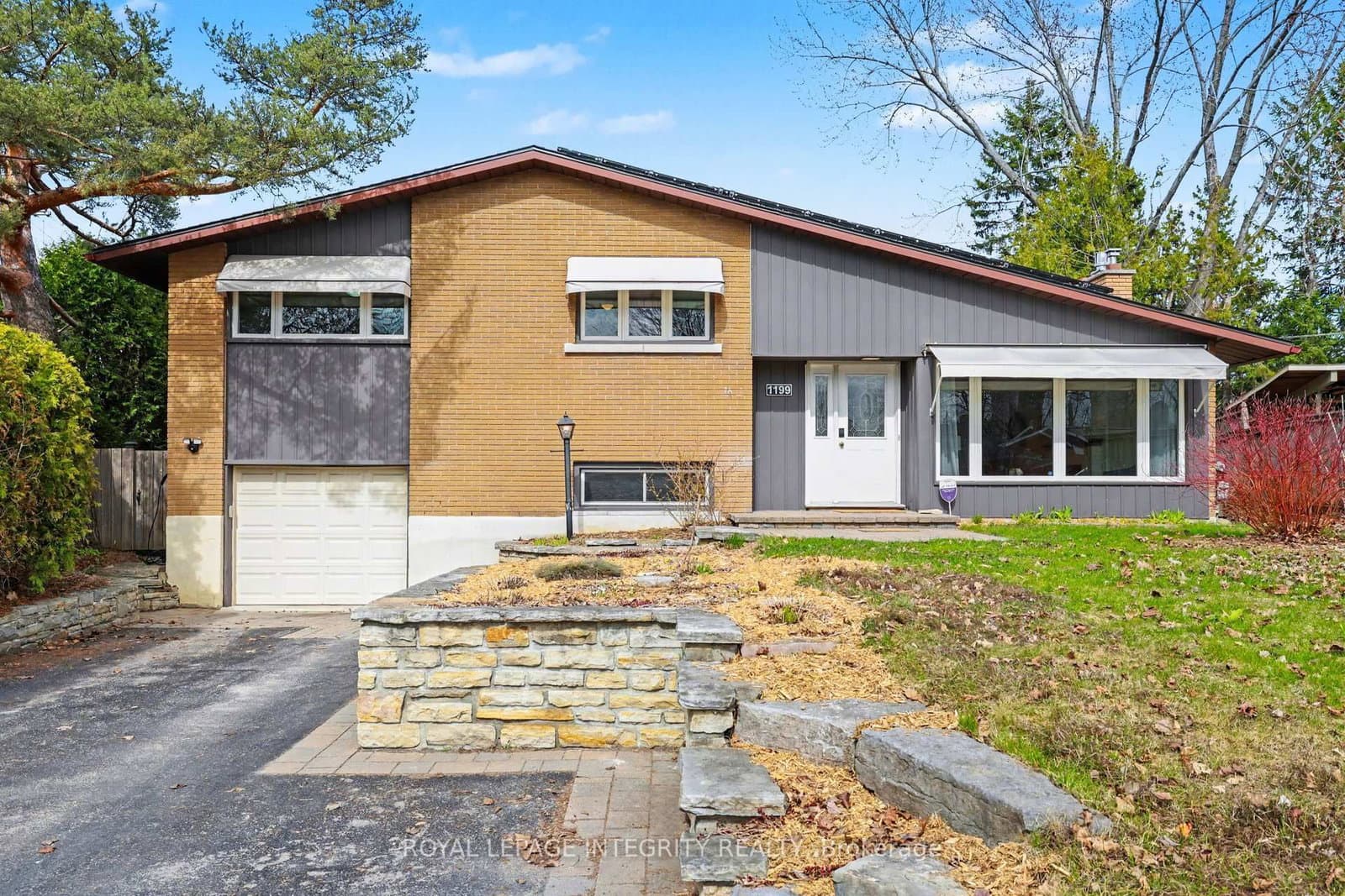 1199 Stanton Road, Ottawa, ON