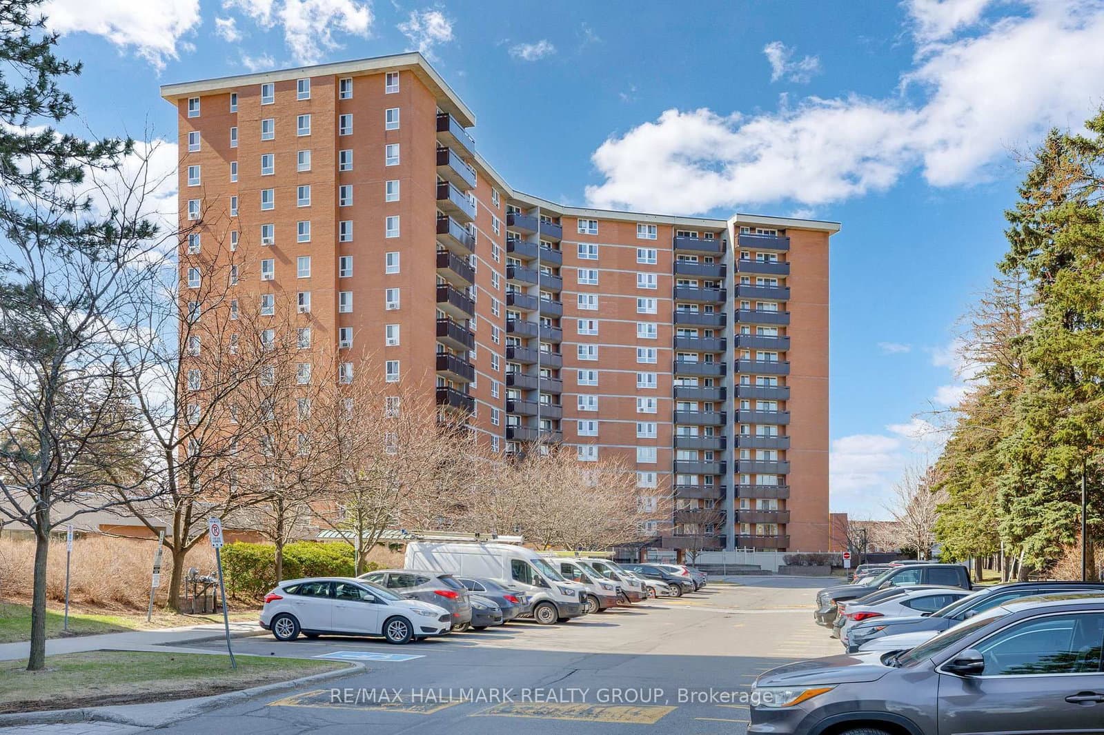 209 - 2000 Jasmine Crescent, Ottawa, ON