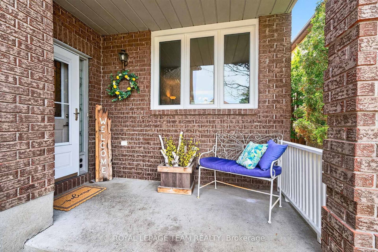 23 Inwood Drive, Kanata, ON — photo 2