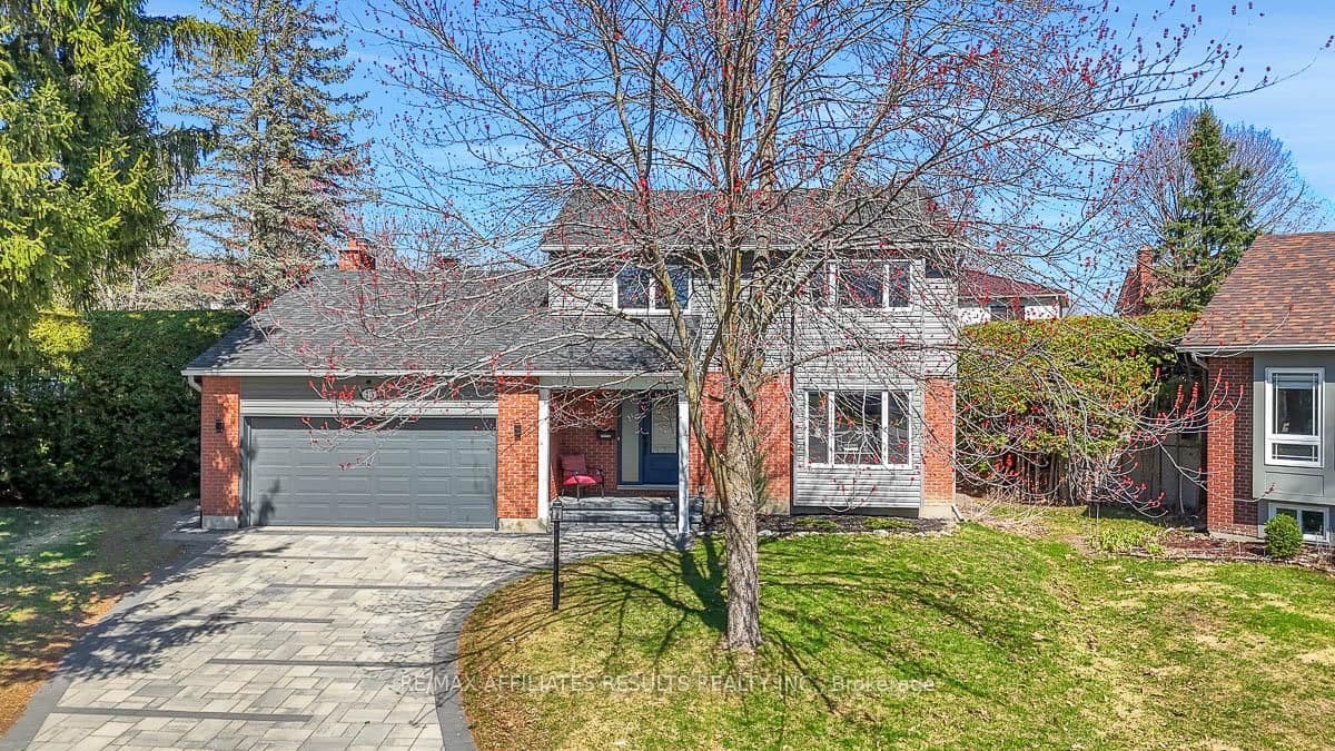 13 Redfox Place, Kanata, ON