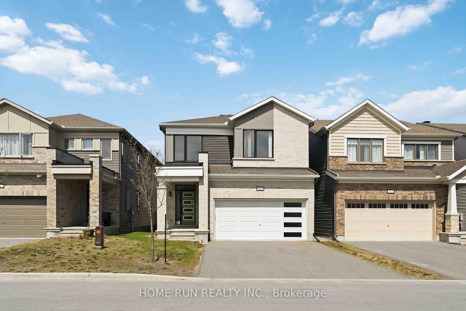 515 Arosa Way, Ottawa, ON