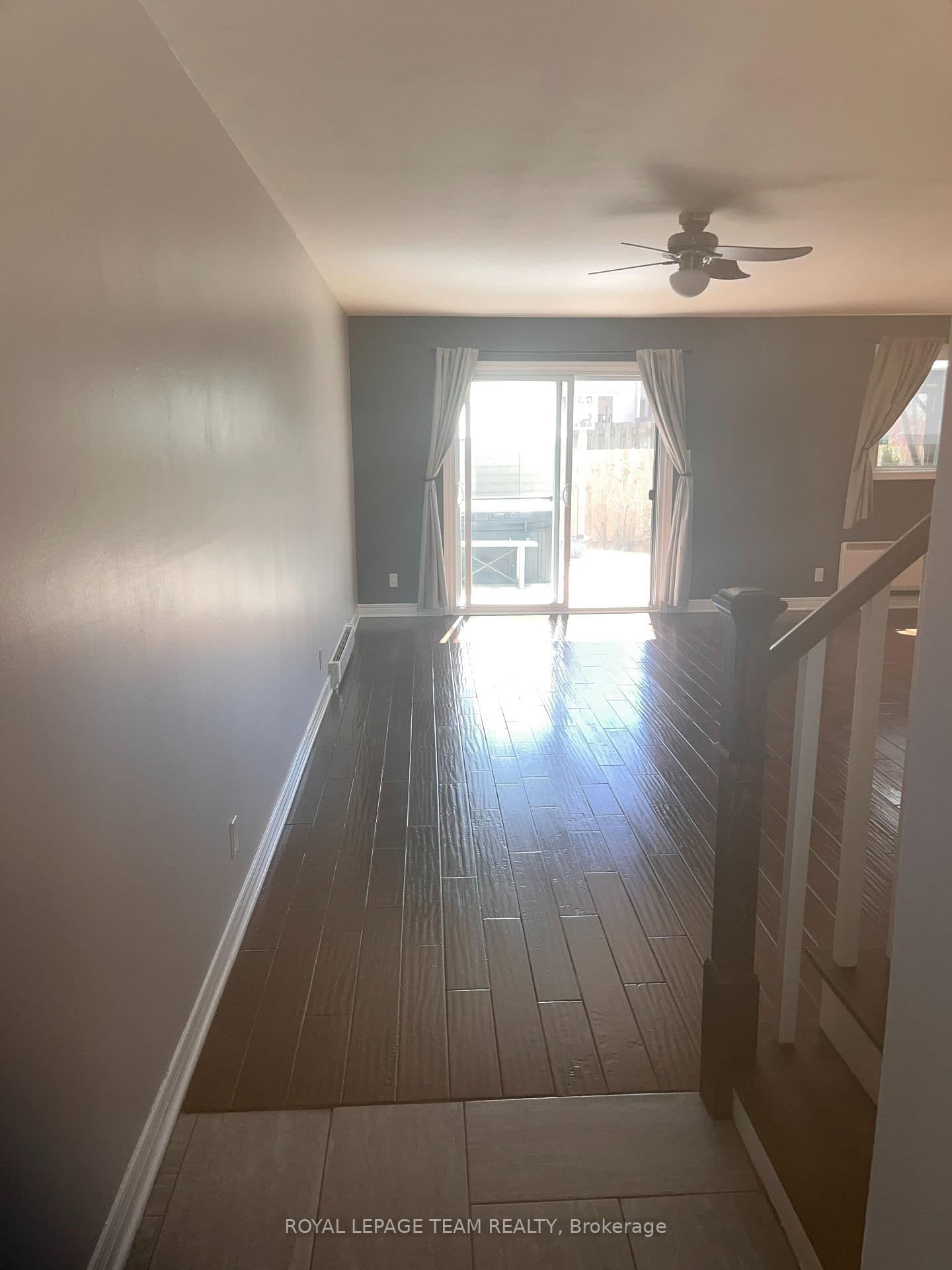 87 Grady Crescent, Ottawa, ON — photo 2