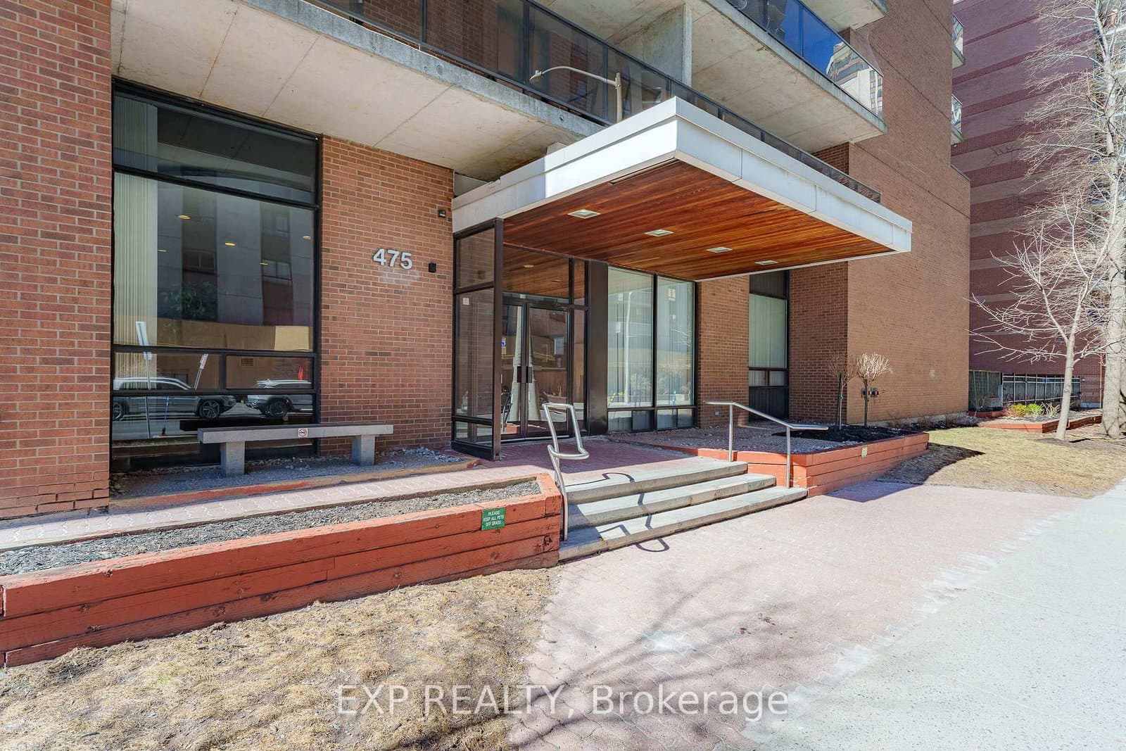 1002 - 475 Laurier Avenue, Ottawa, ON — photo 2