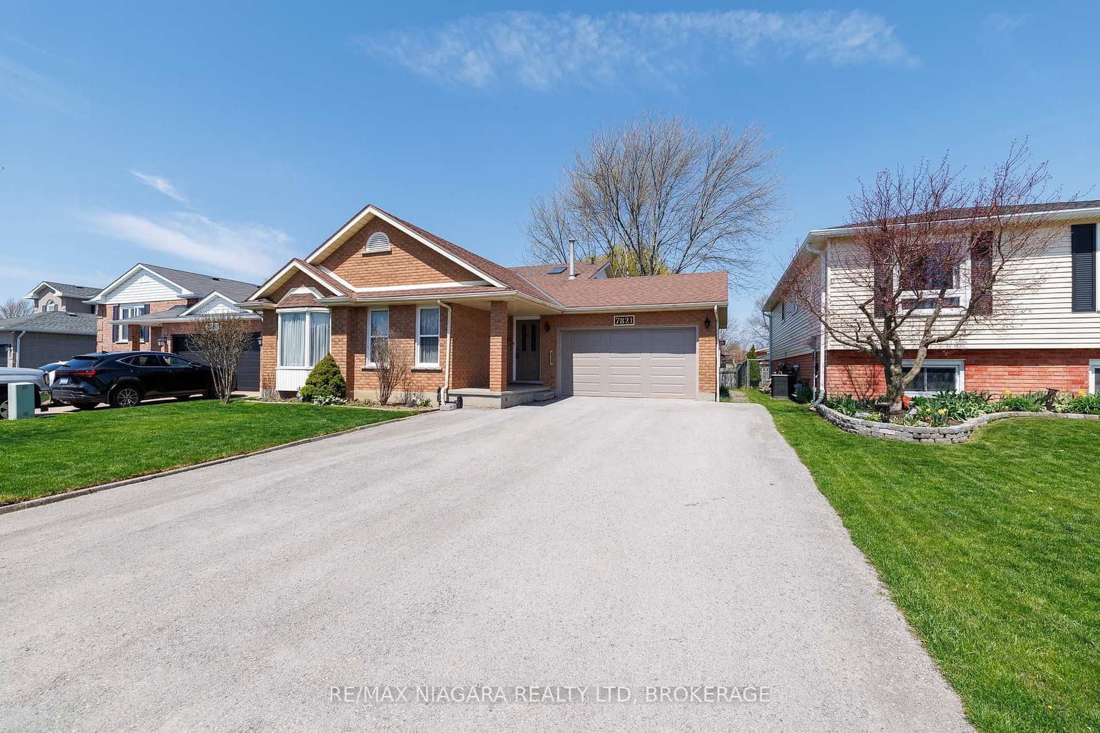 7821 Windfield Street, Niagara Falls, ON