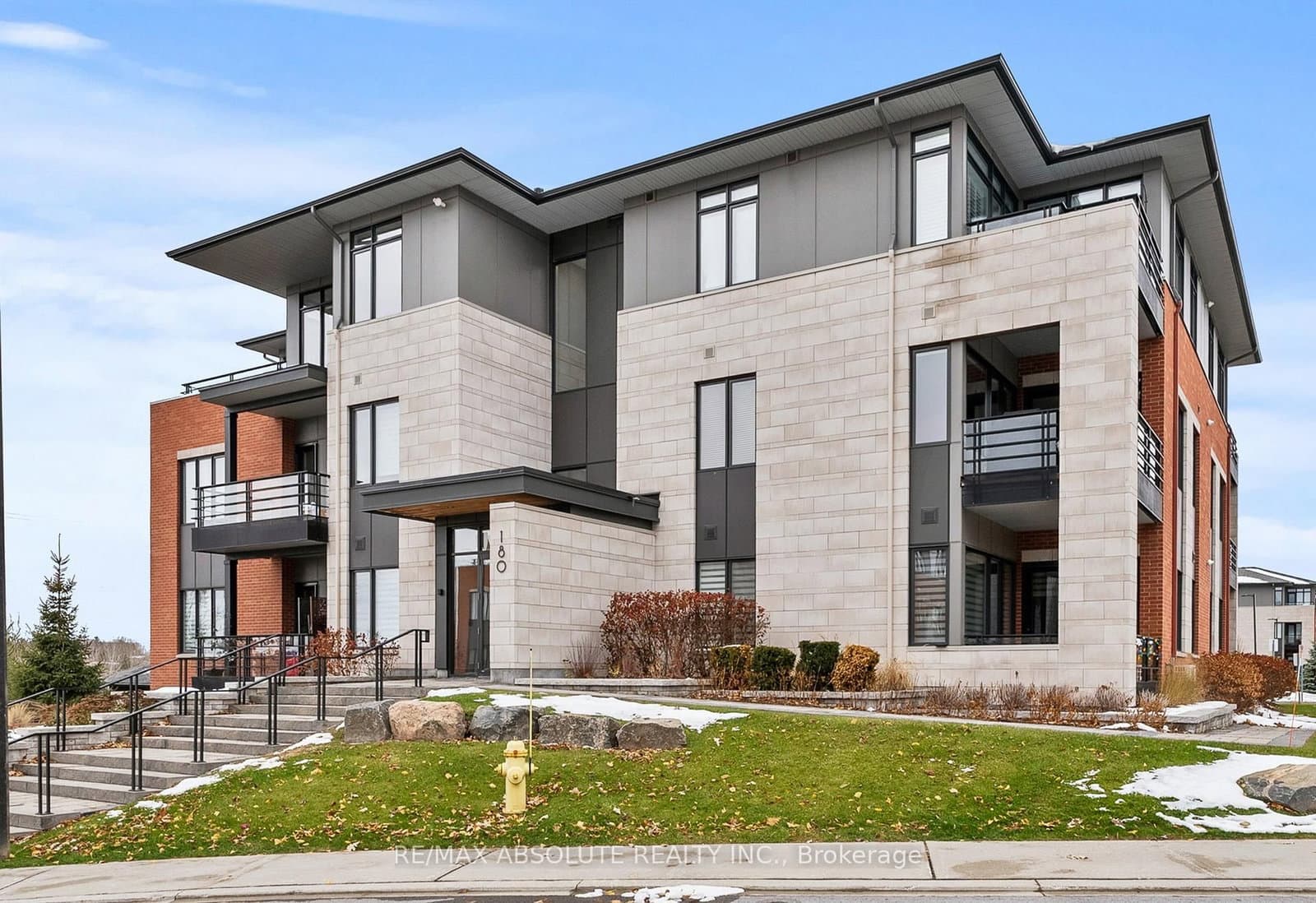 205 - 180 Boundstone Way, Ottawa, ON