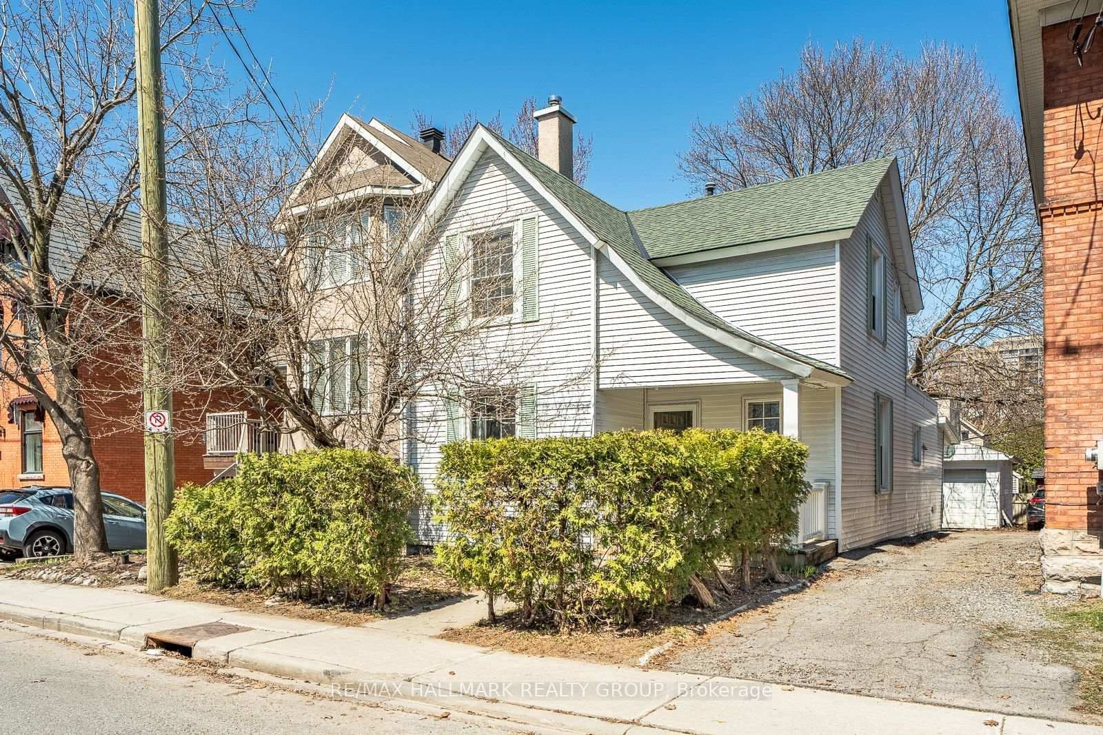 89 Waverley Street, Ottawa, ON — photo 2