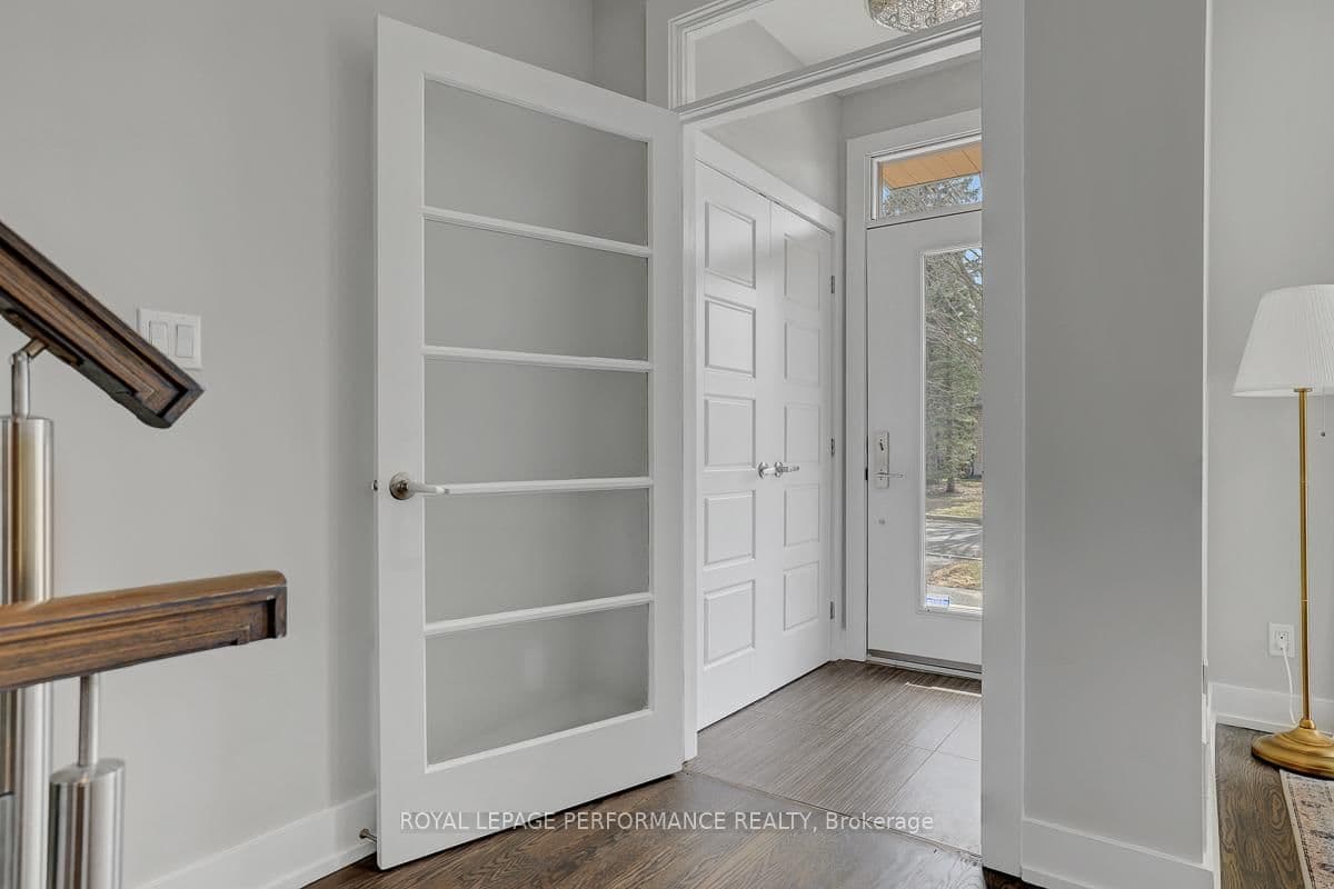 1285 Livingstone Avenue, Ottawa, ON — photo 2