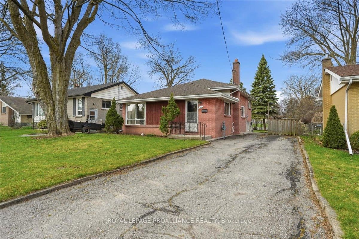 30 Lambert Drive, Belleville, ON