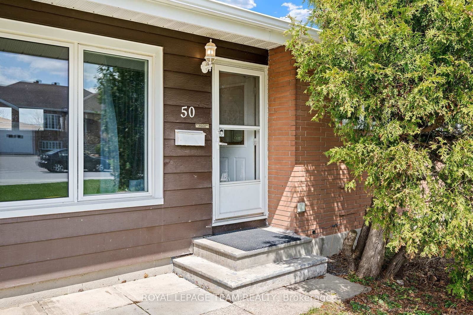 50 Hilliard Avenue, Ottawa, ON — photo 3