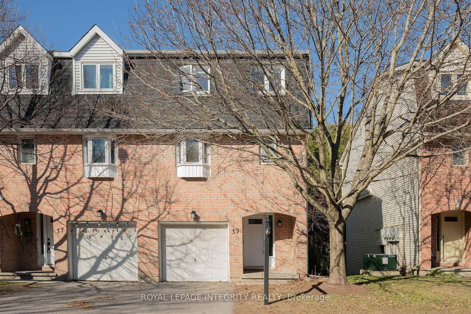 39 Lightfoot Place, Ottawa, ON — photo 3