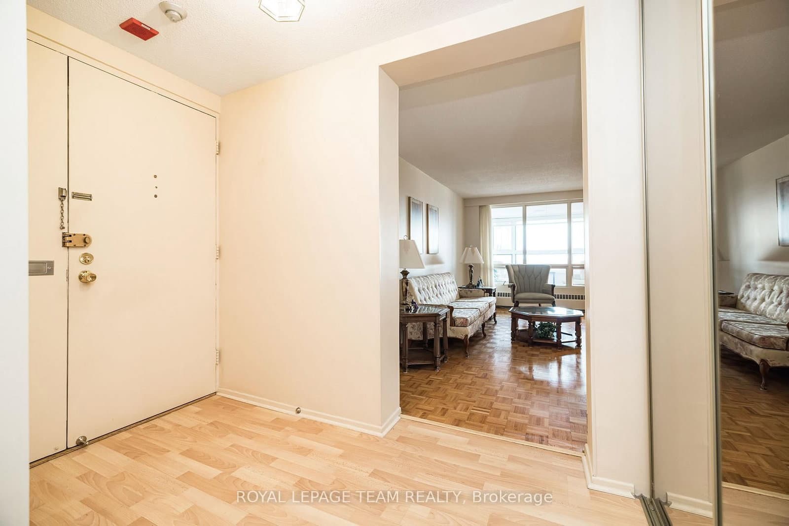 701 - 1356 Meadowlands Drive, Ottawa, ON — photo 3