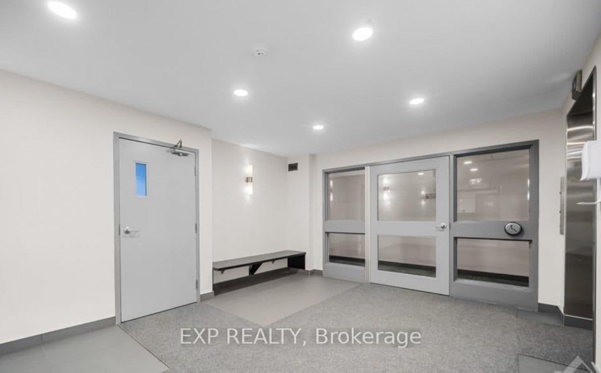 407 - 216 Viewmount Drive, Ottawa, ON — photo 3