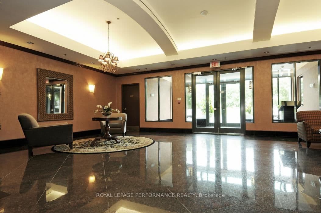 704 - 570 Laurier Avenue, Ottawa, ON — photo 3