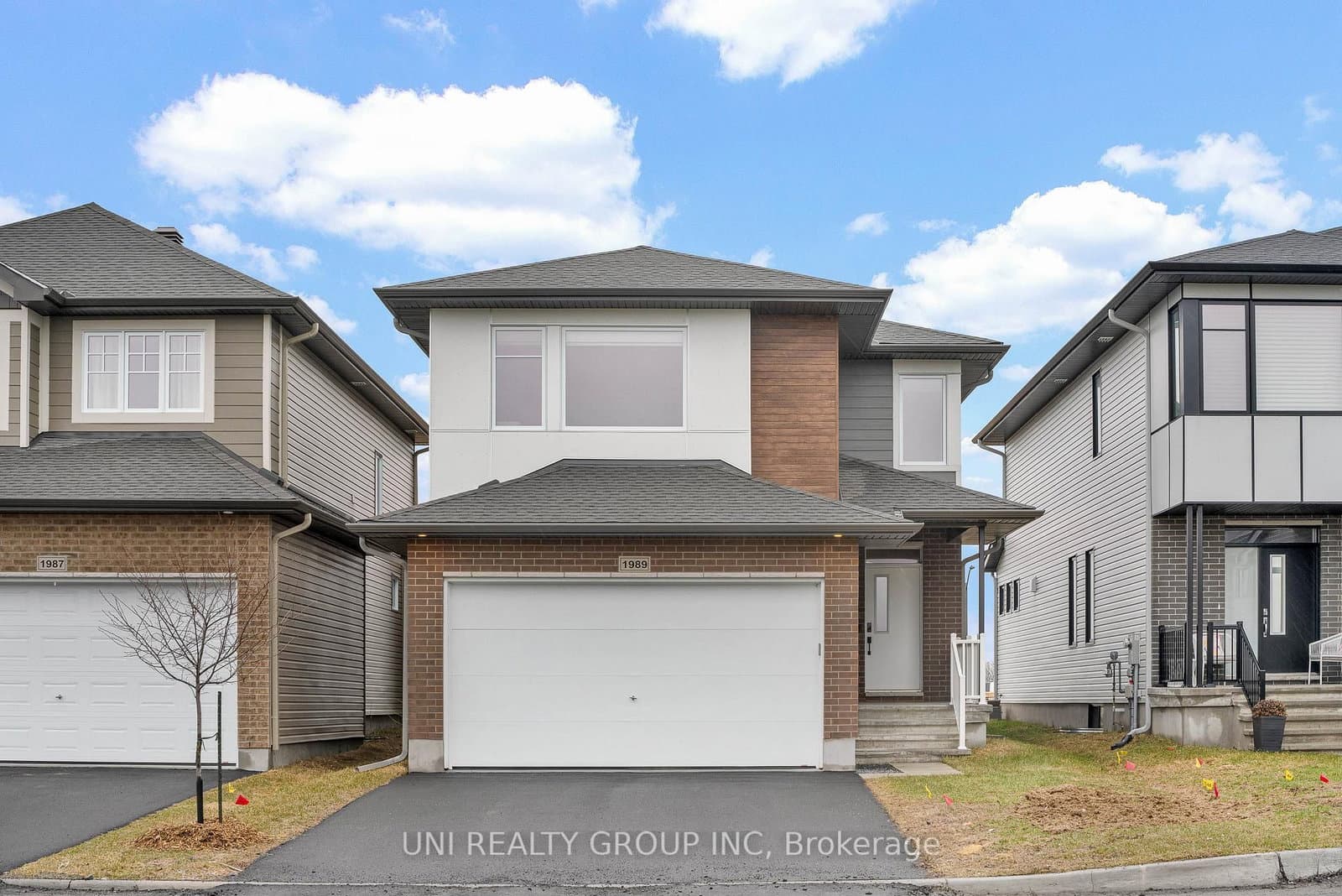 1989 Acoustic Way, Ottawa, ON