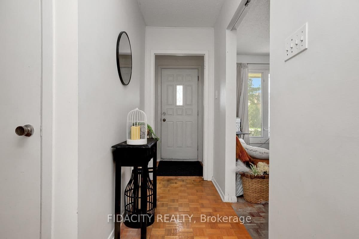 2336 Ogilvie Road, Ottawa, ON — photo 3