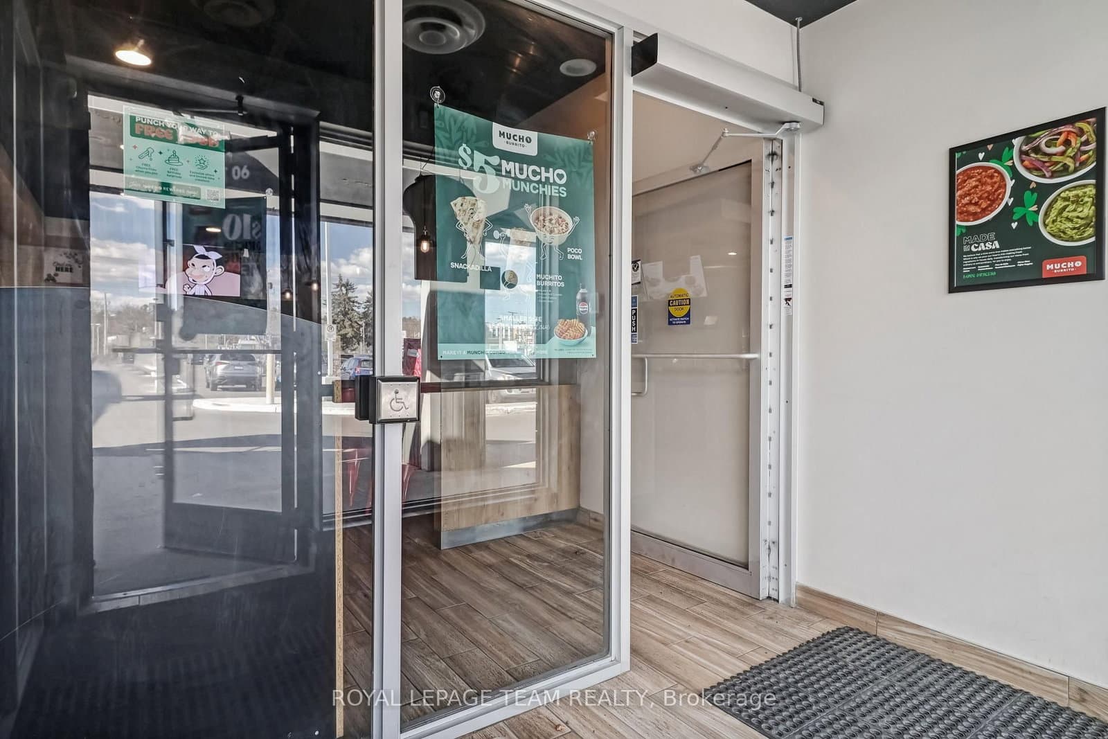 1861 Robertson Road, Ottawa, ON — photo 3