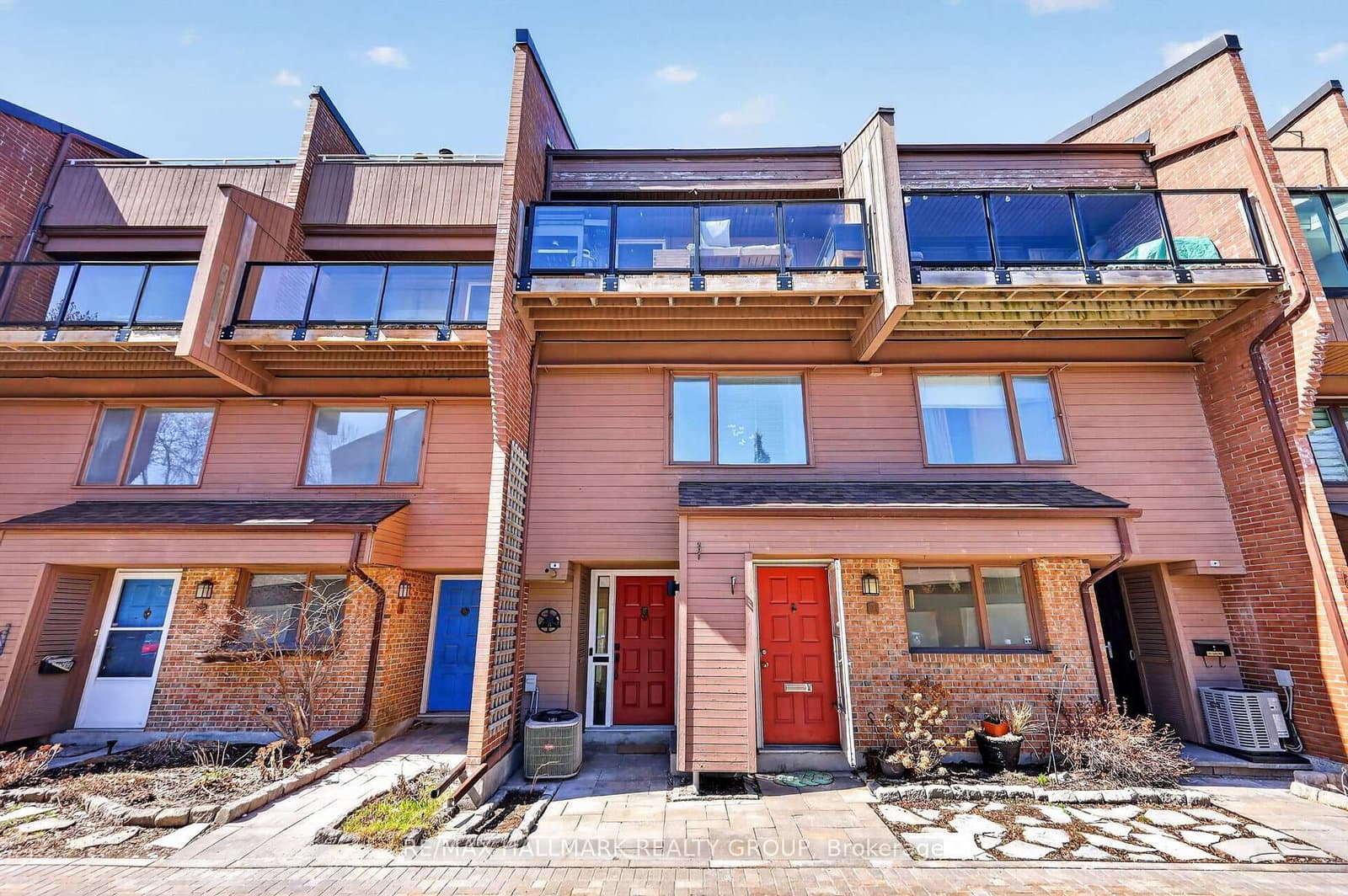 12 - 251 Bruyere Street, Ottawa, ON — photo 2