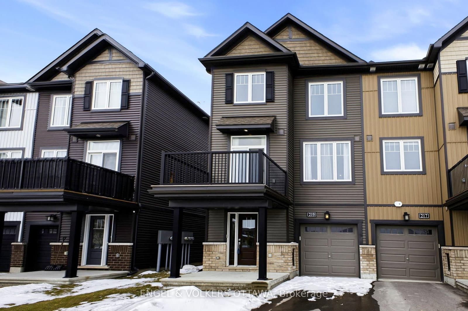 219 Liebe Terrace, Ottawa, ON — photo 2