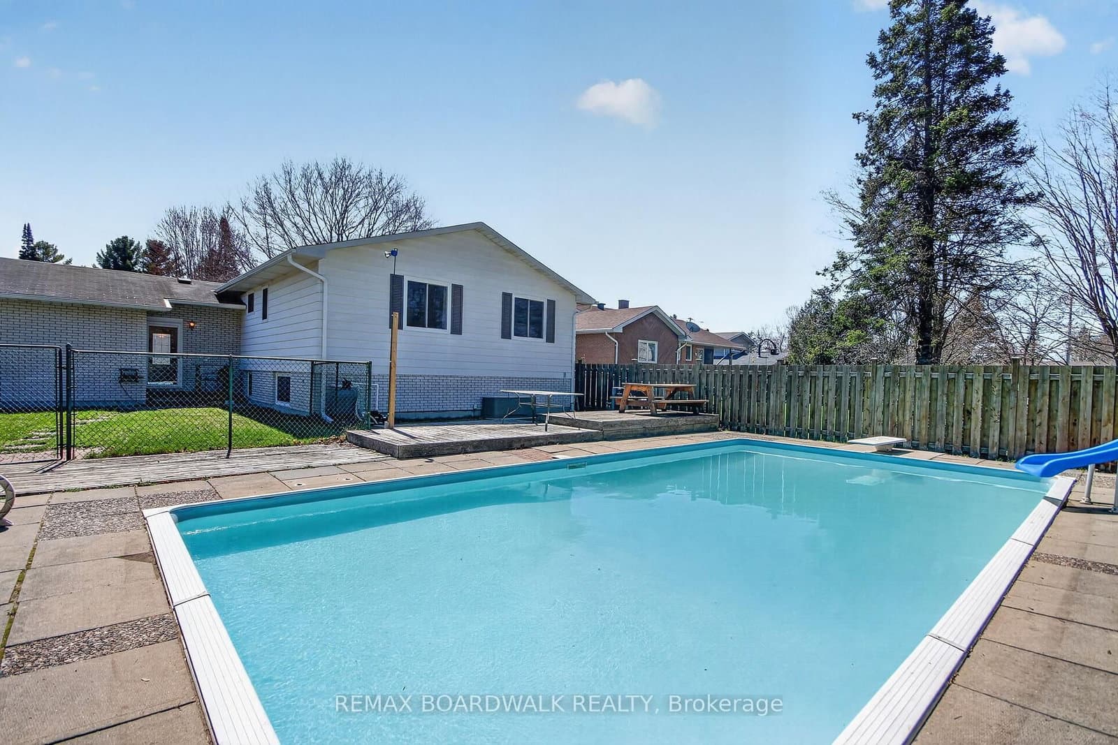 103 Christopher Hamilton Street, Richmond, ON — photo 2