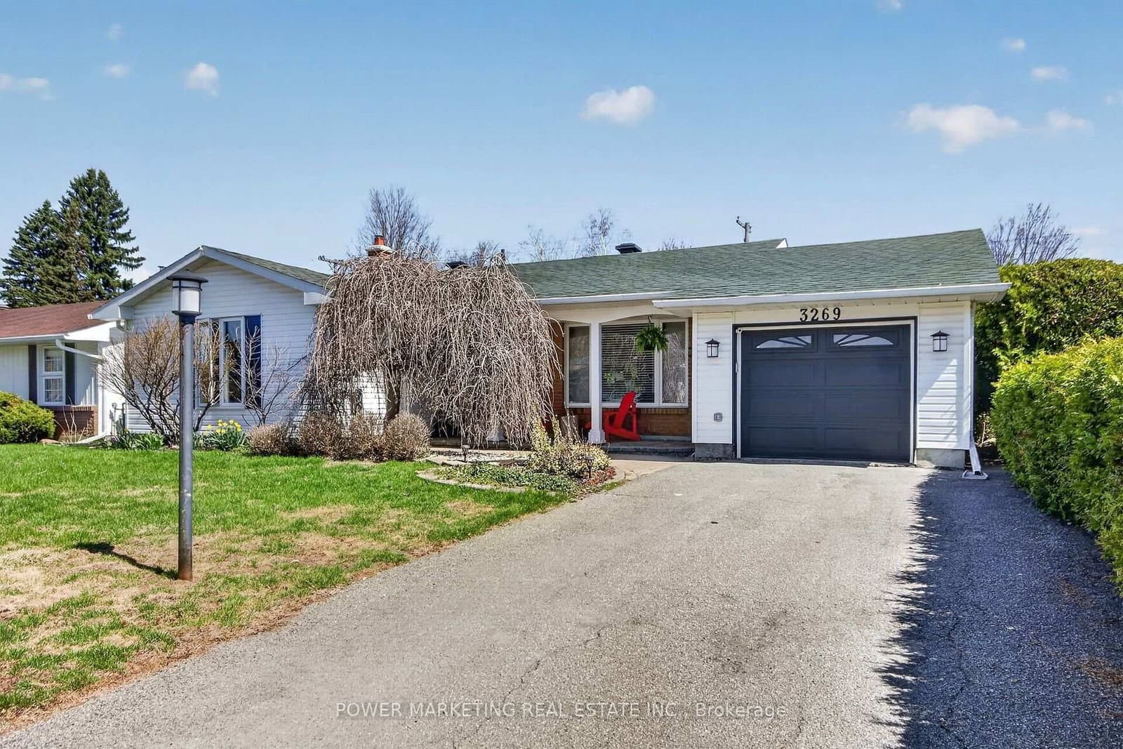 3269 CLEARWATER Crescent, Ottawa, ON — photo 2