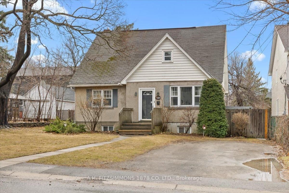 564 Tweedsmuir Avenue, Ottawa, ON