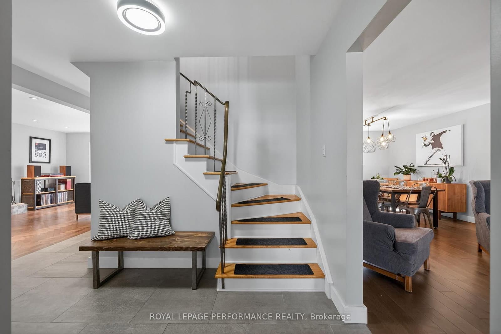 31 Northpark Drive, Ottawa, ON — photo 3