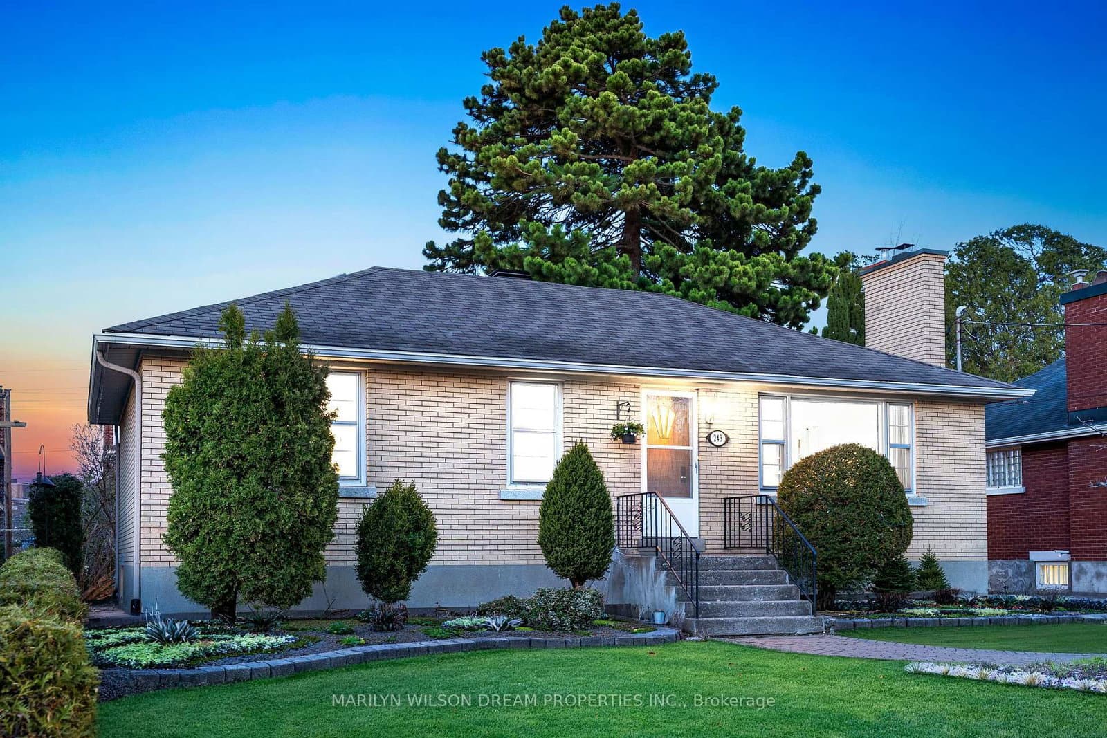 243 Compton Avenue, Ottawa, ON