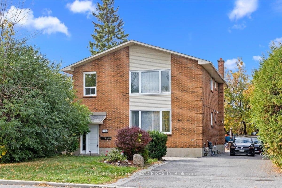 1702 Russell Road, Ottawa, ON