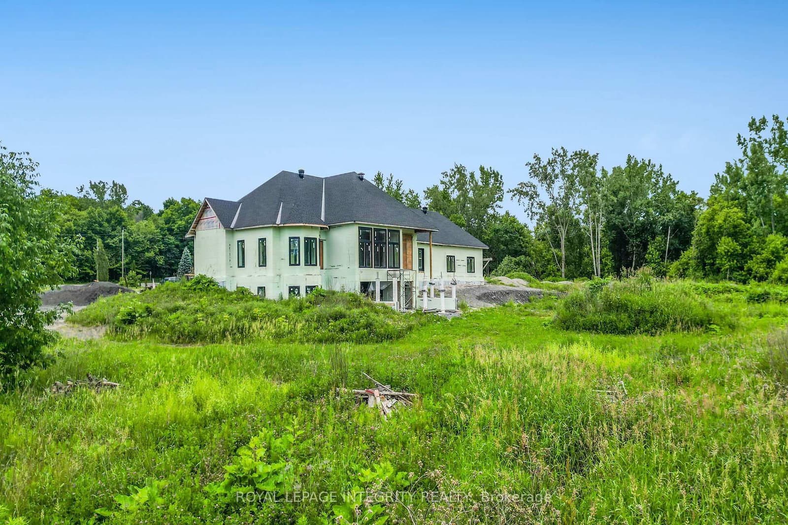 1695 Old Montreal Road, Ottawa, ON